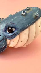 Ballena escultura acabado mate image 4
