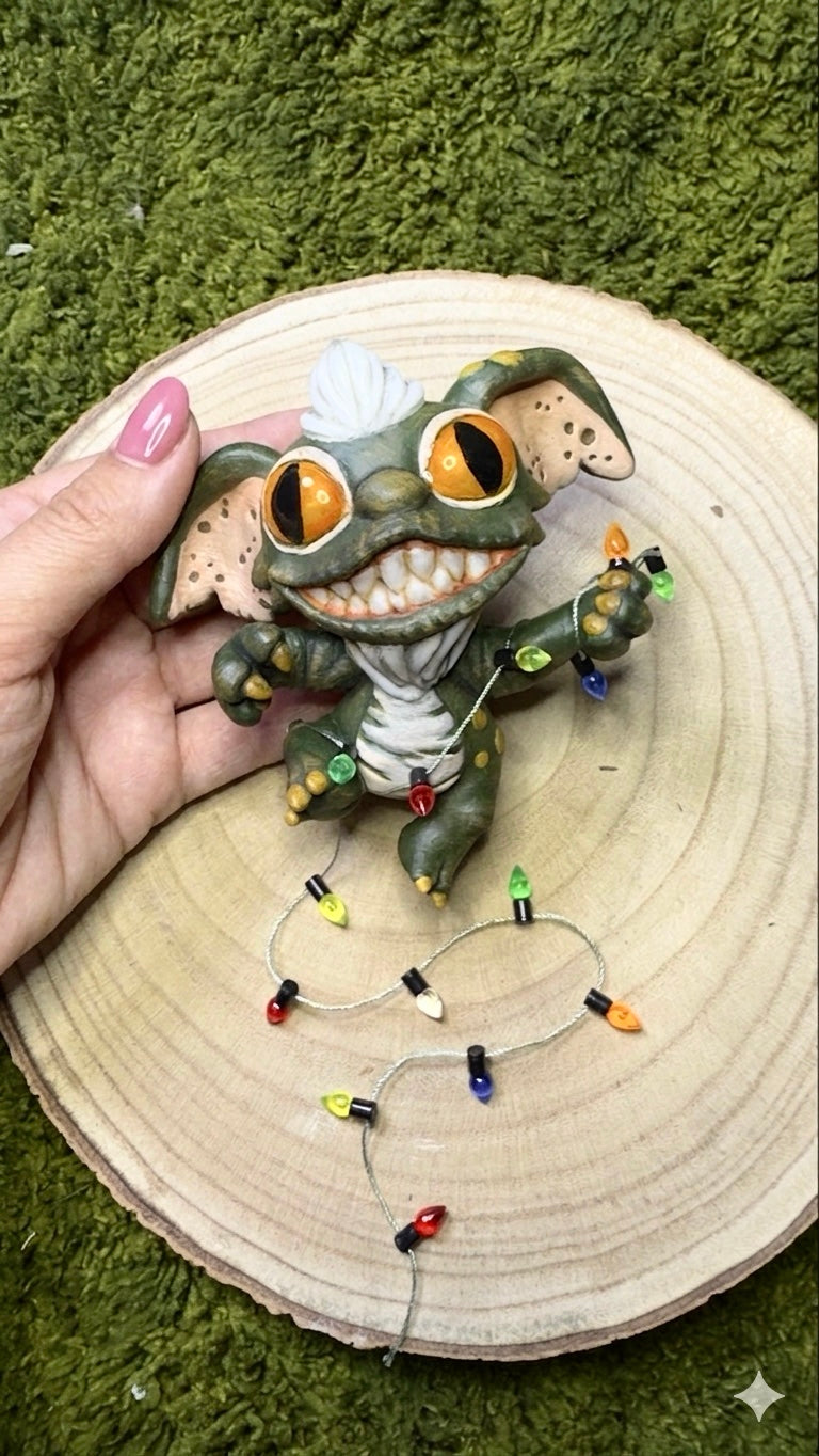 Gremlin arttoy image 1