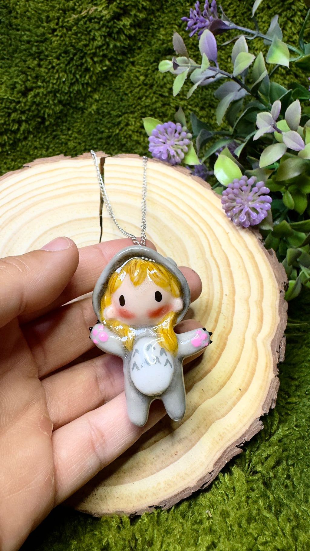 Colgante niña Totoro image 1