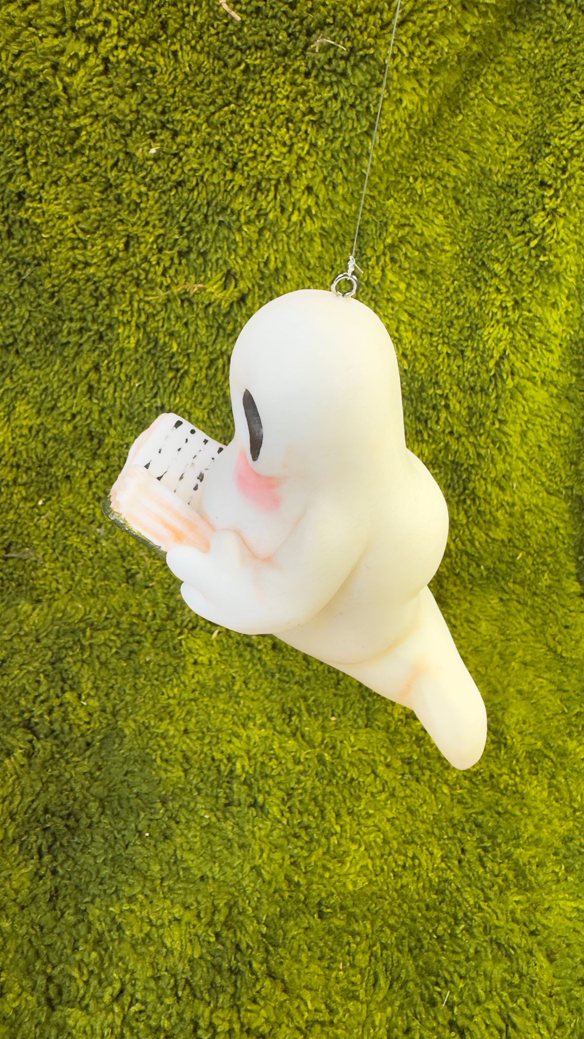 Arttoy Fantasma lector libro verde image 1