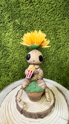 Mandrágora comiendo palomitas image 0