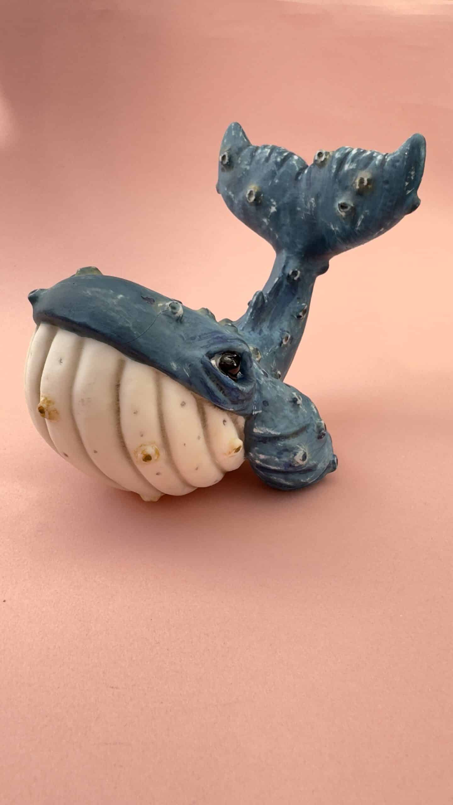 Ballena escultura acabado mate image 1