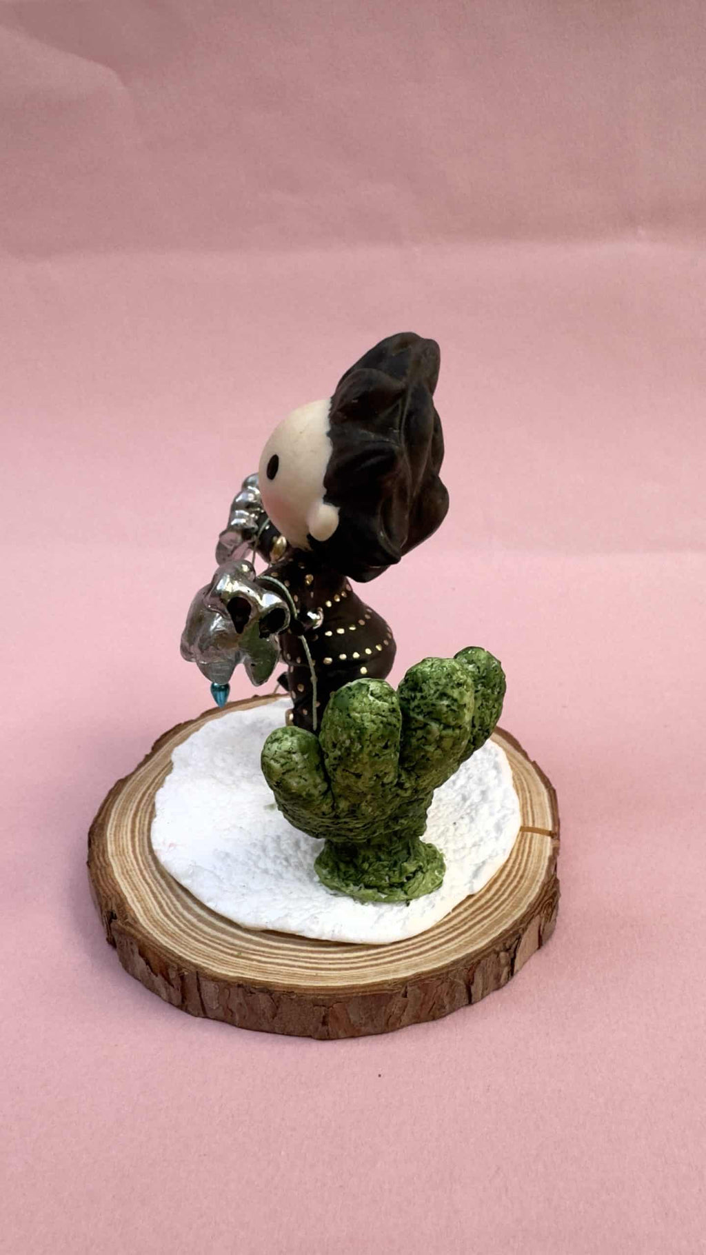 Art toy Eduardo Manostijeras image 3