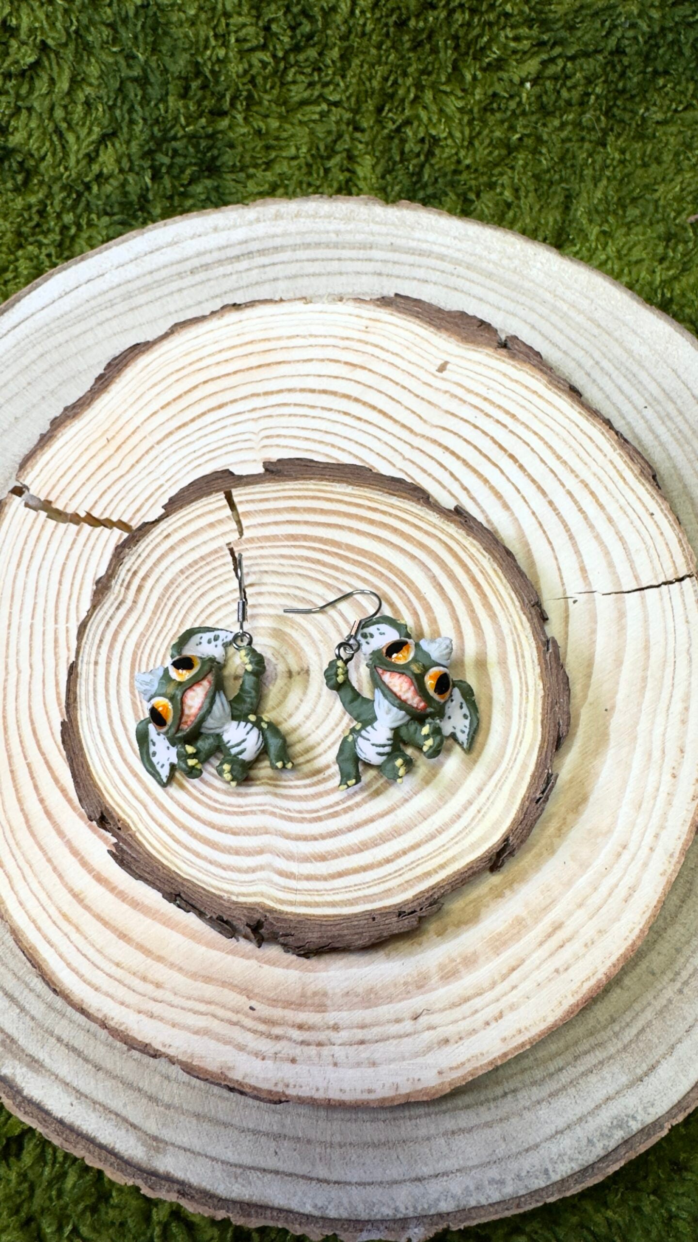 Pendientes Gremlin mate image 0