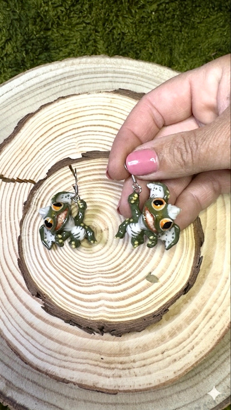 Pendientes Gremlin acabado brillante image 1