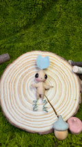 Broche mandrágora de madera de pino image 0