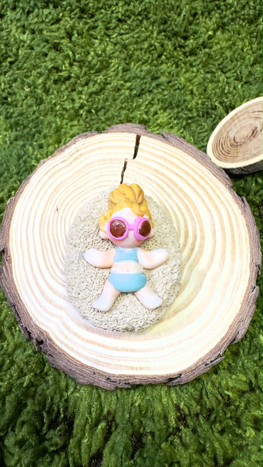 Broche niña playa