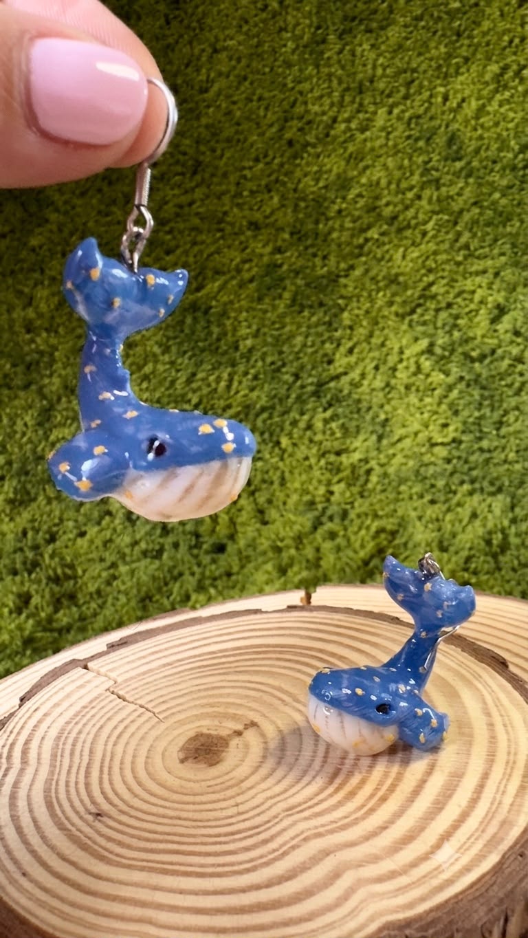 Pendientes Ballena azul