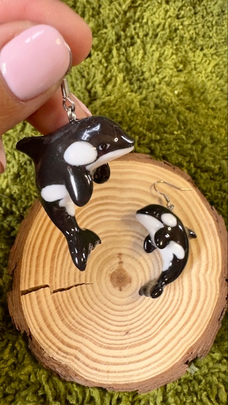 Pendientes orcas