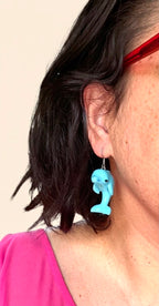 Pendientes delfines