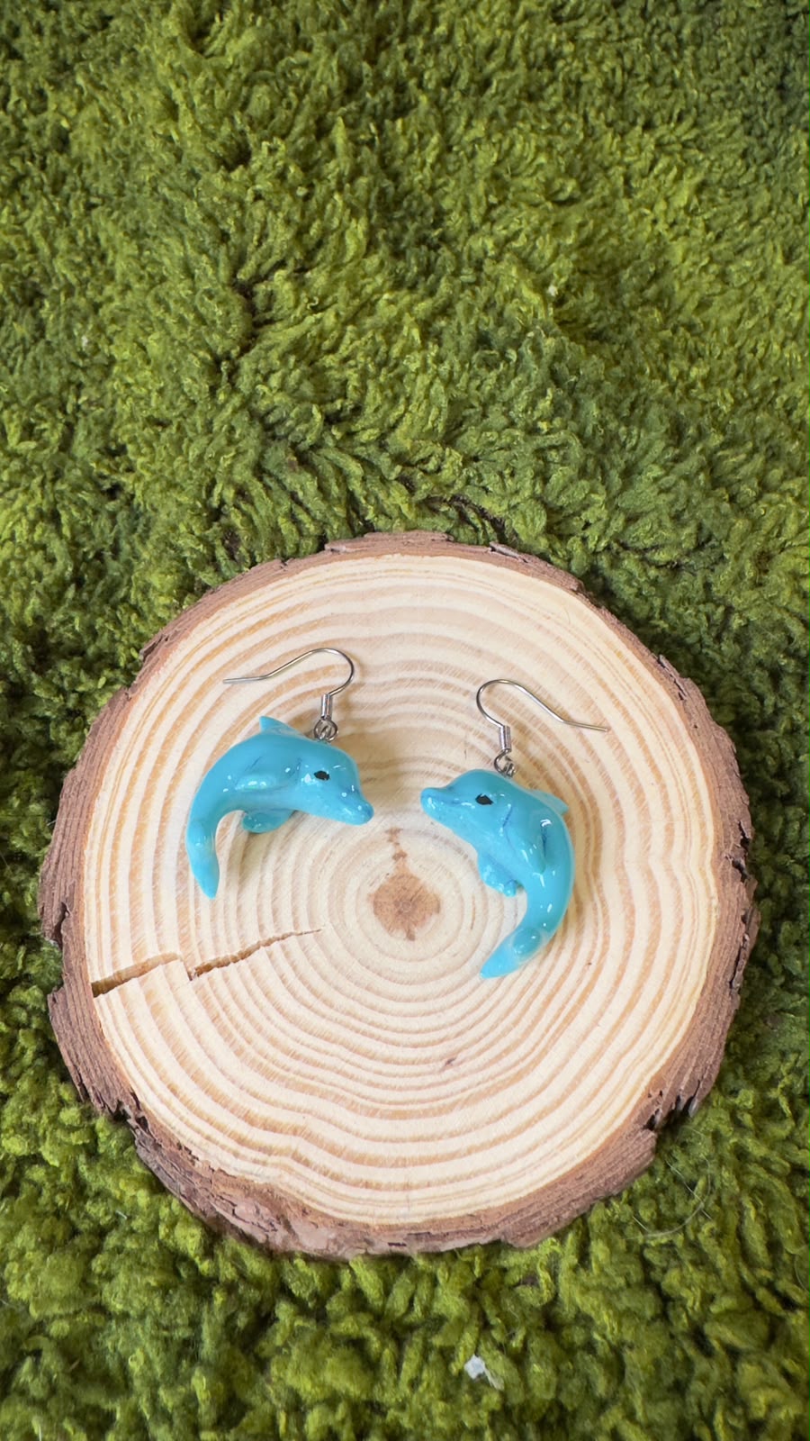 Pendientes delfines