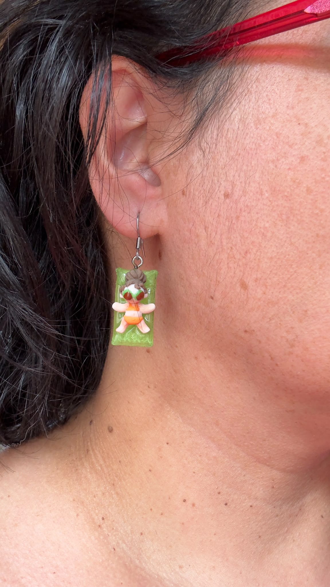 Pendientes niñas en colchoneta