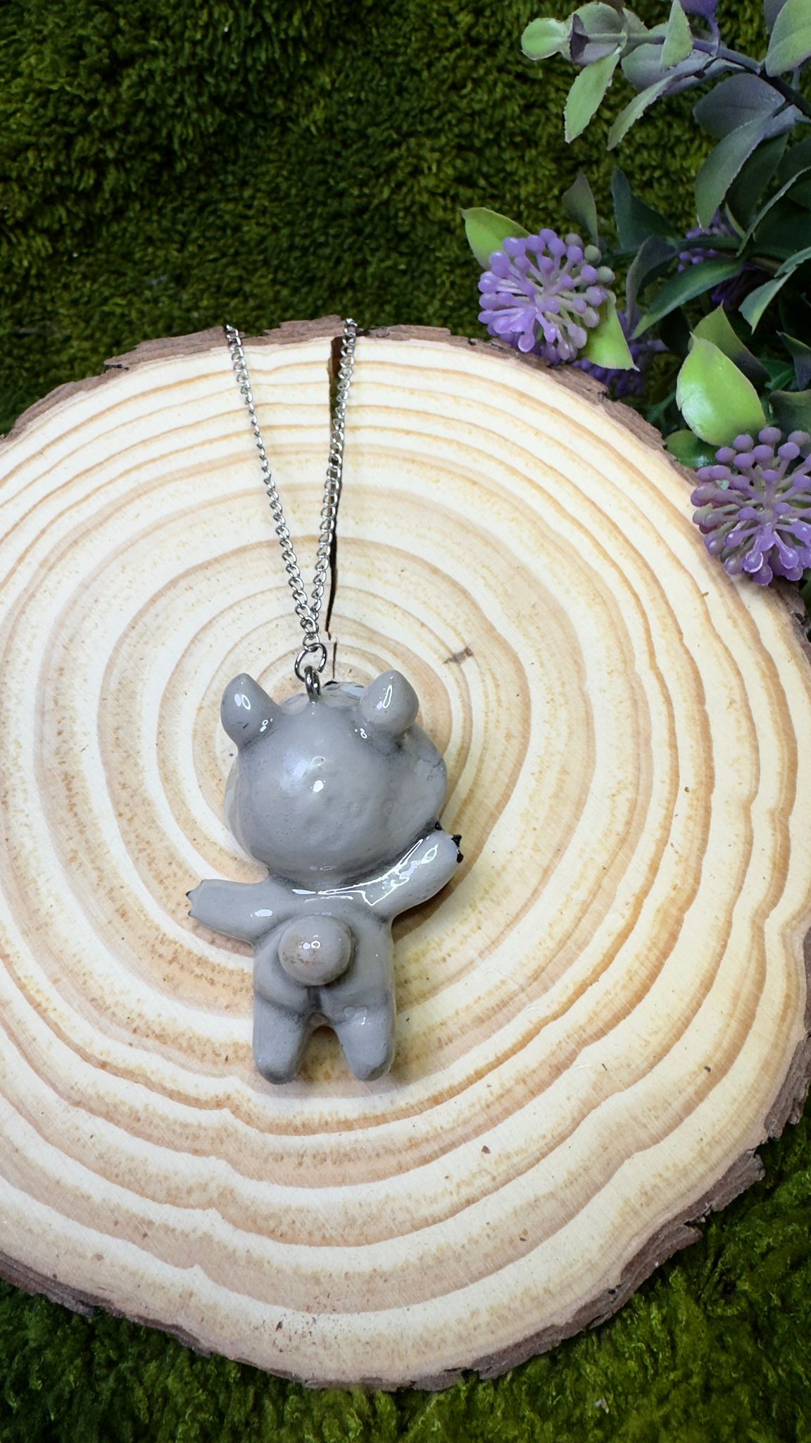 Colgante niña Totoro image 3