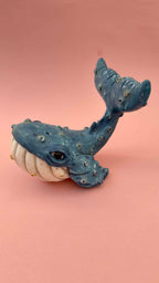 Ballena escultura acabado mate image 0